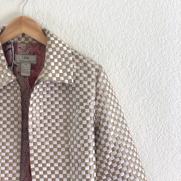 Liz Claiborne Tan and White Bomber Jacket with Quilted Design - Picture 2 of 9